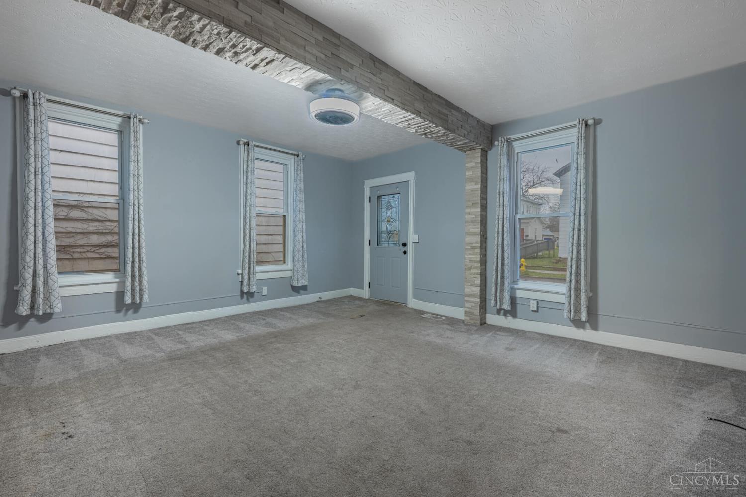 1041 Vine Street