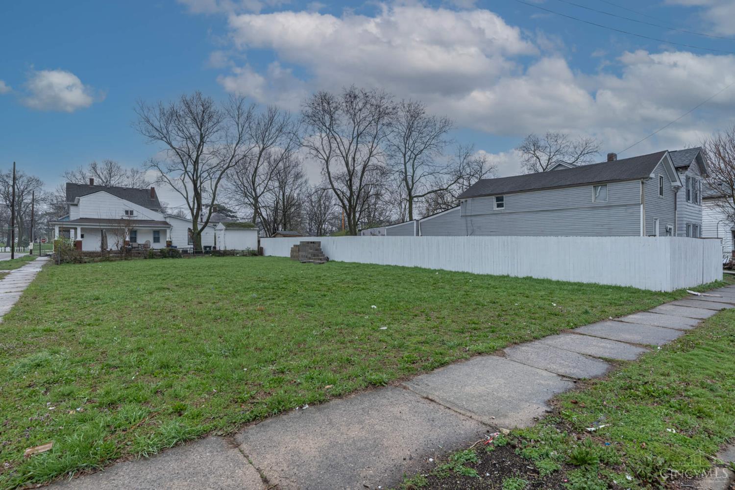 1041 Vine Street