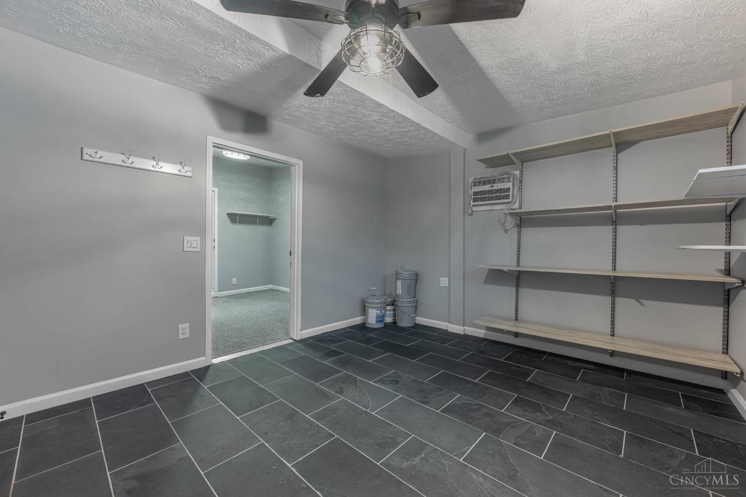 1041 Vine Street