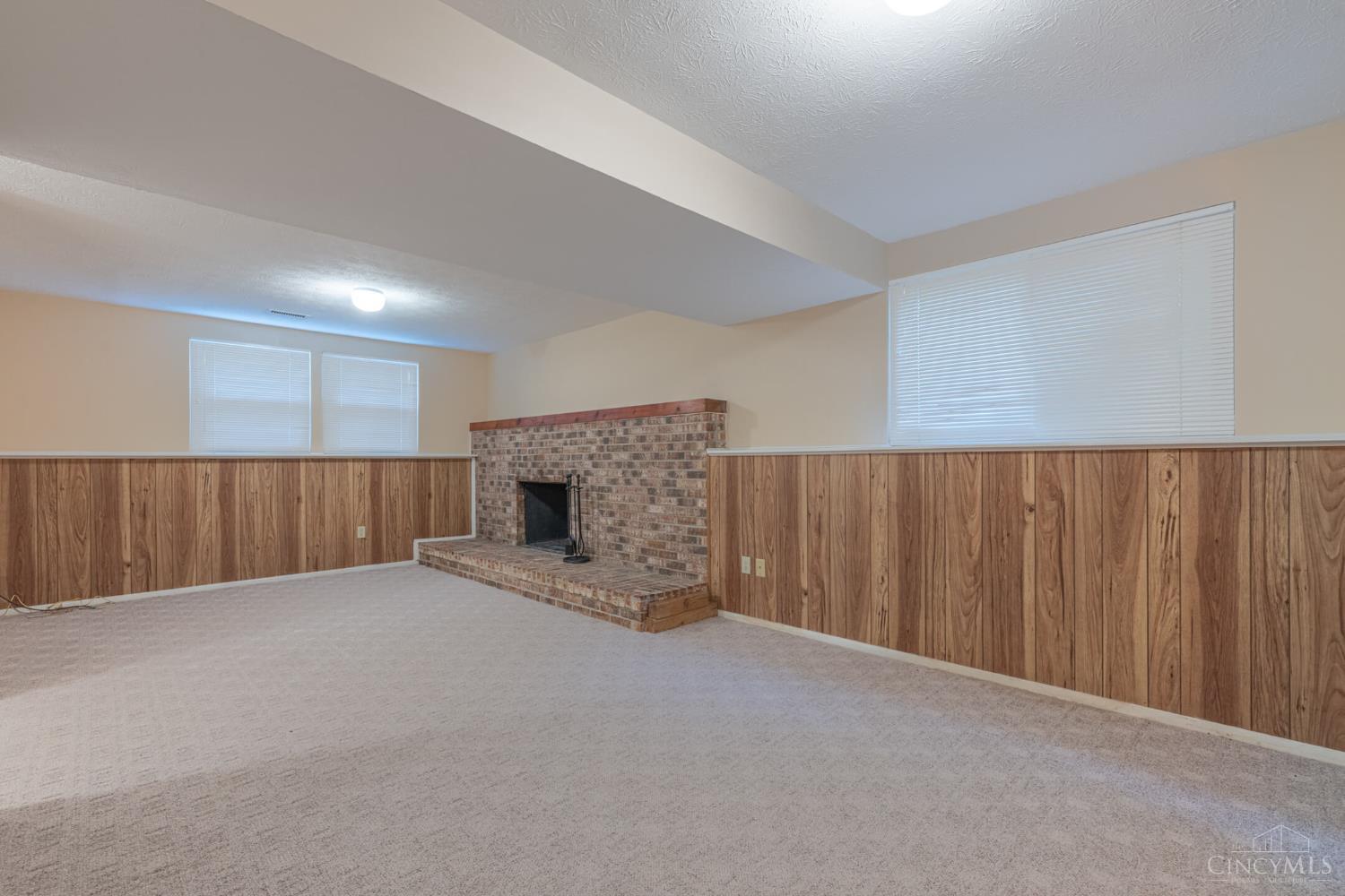 8294 Creek Woods Place