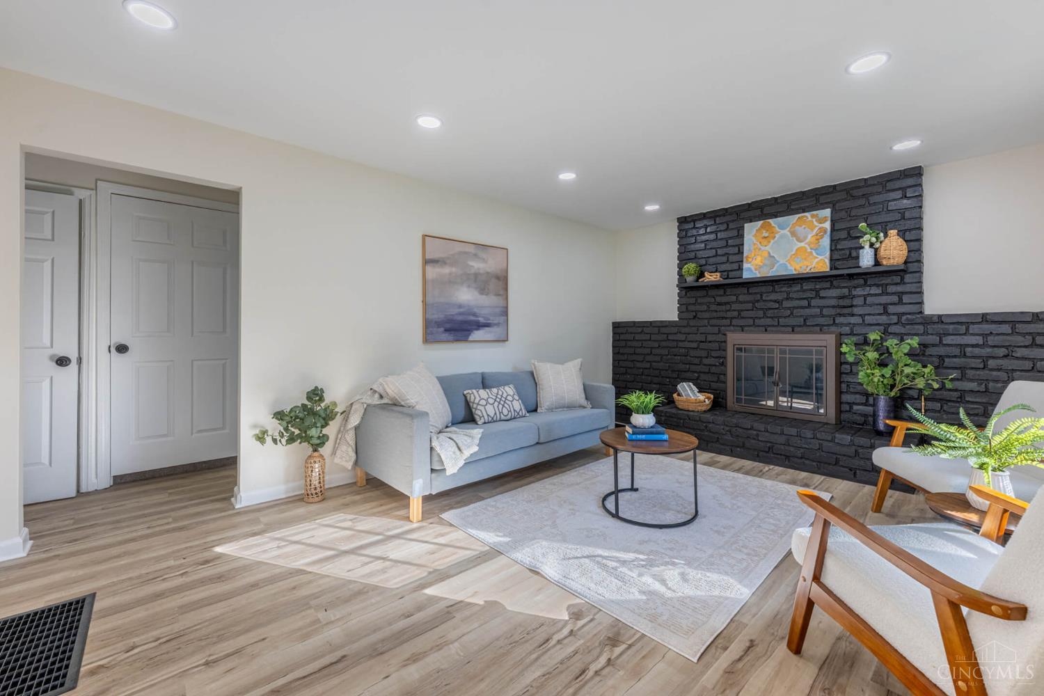 1205 Ellen Drive