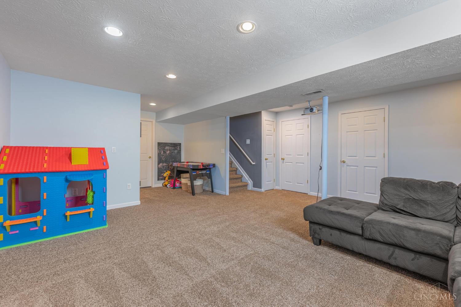 41 Clearbrook Drive