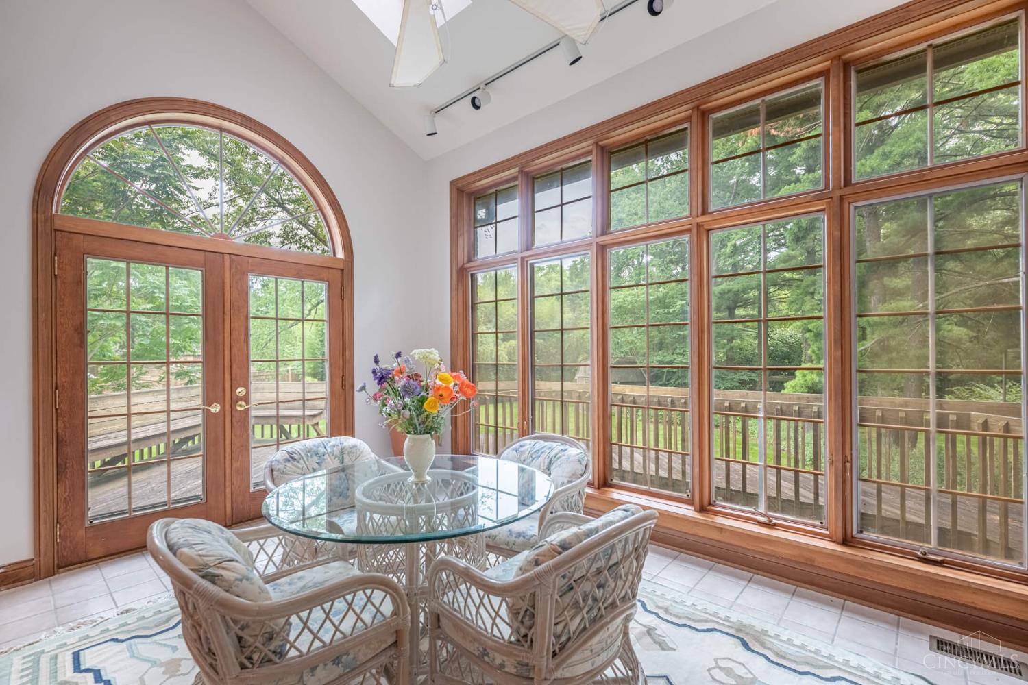 514 Shambord Circle
