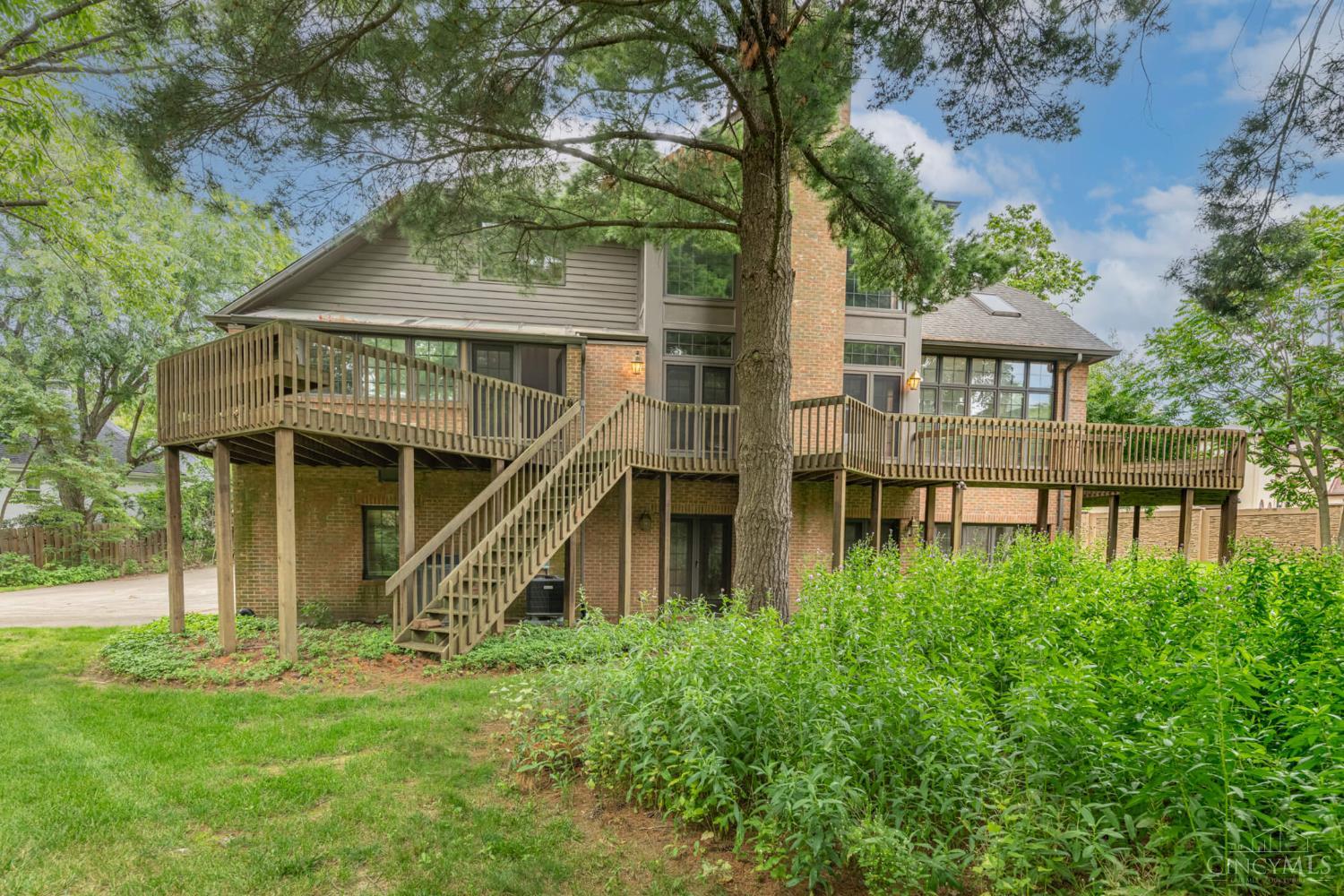514 Shambord Circle