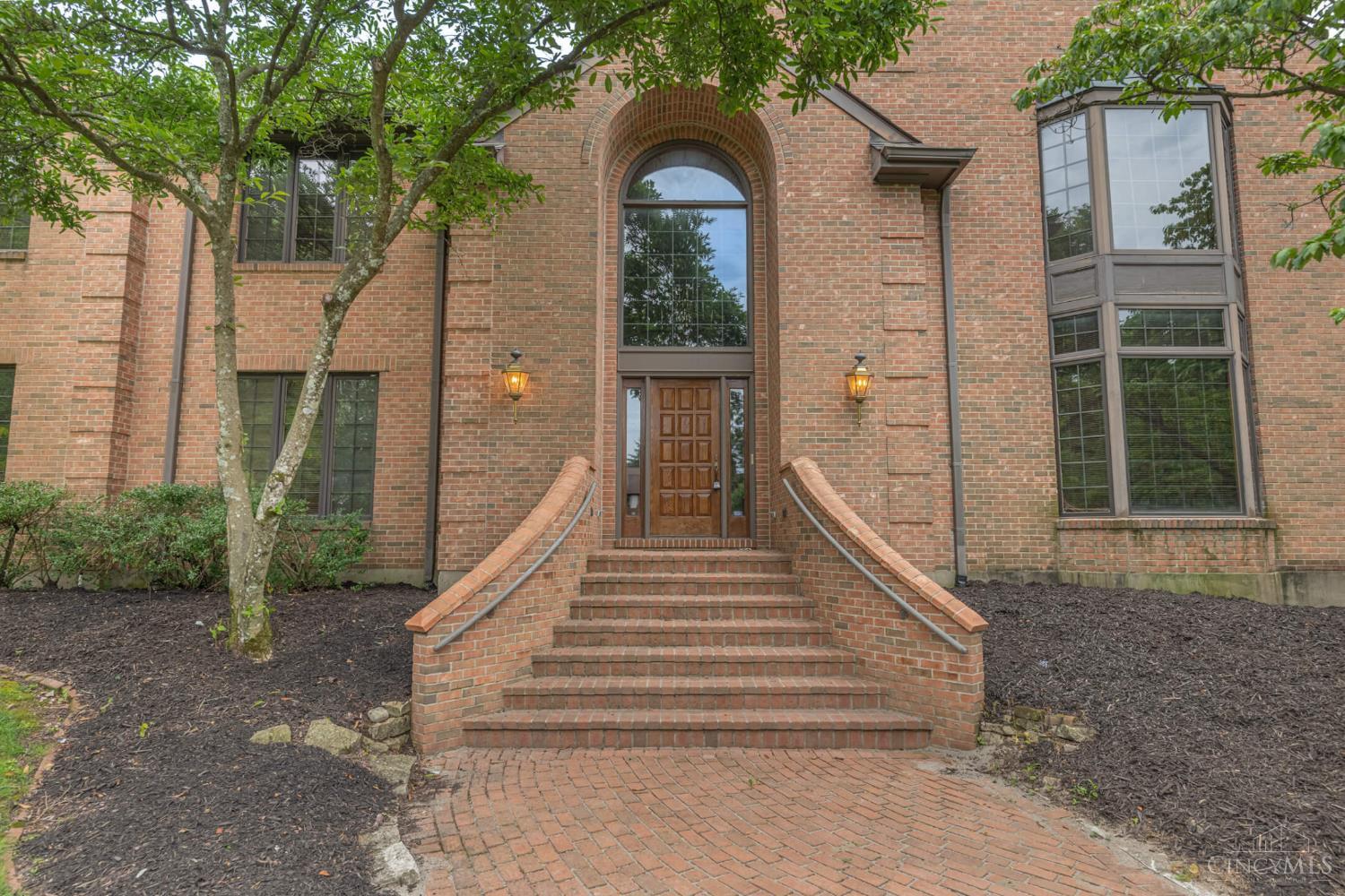 514 Shambord Circle