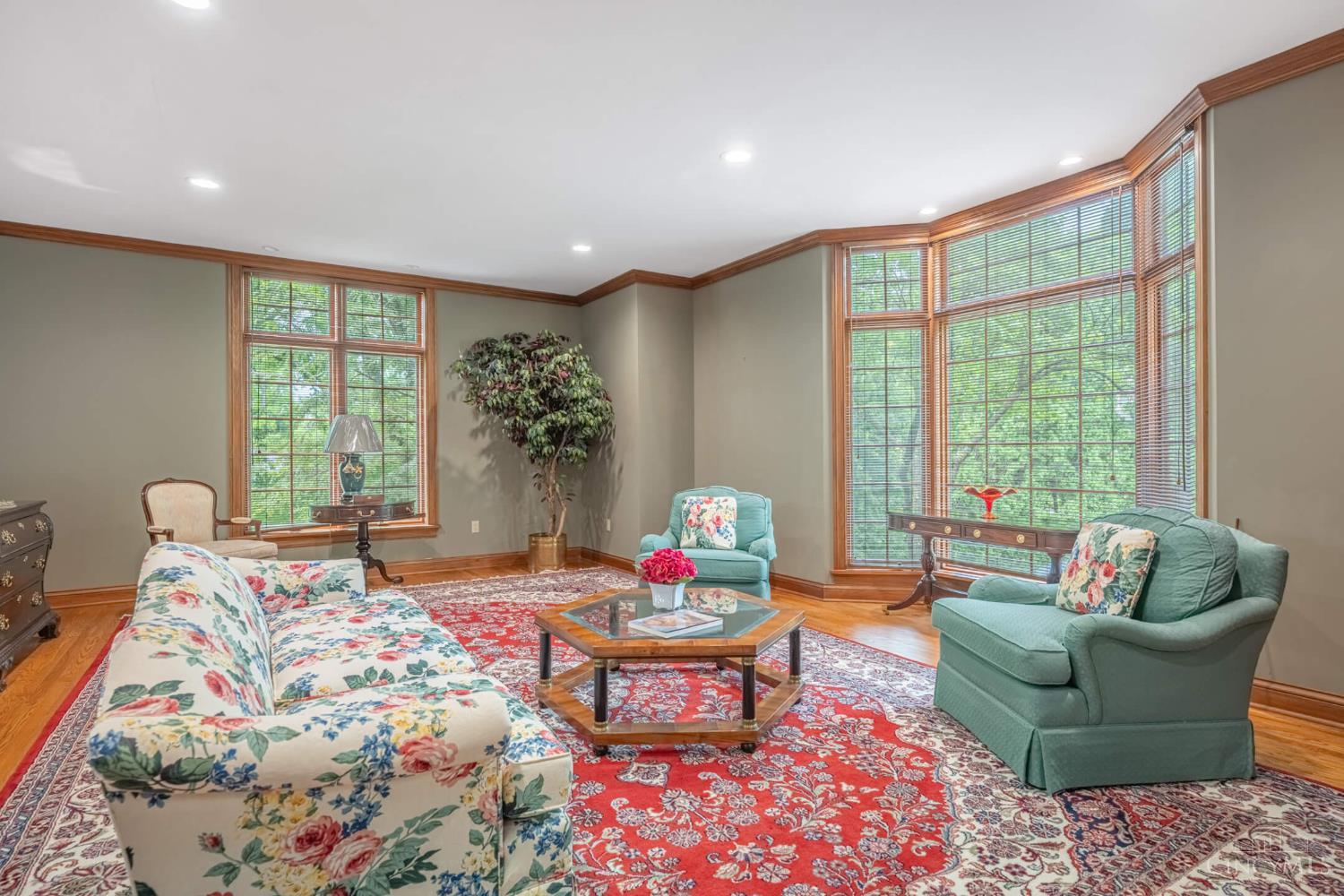 514 Shambord Circle