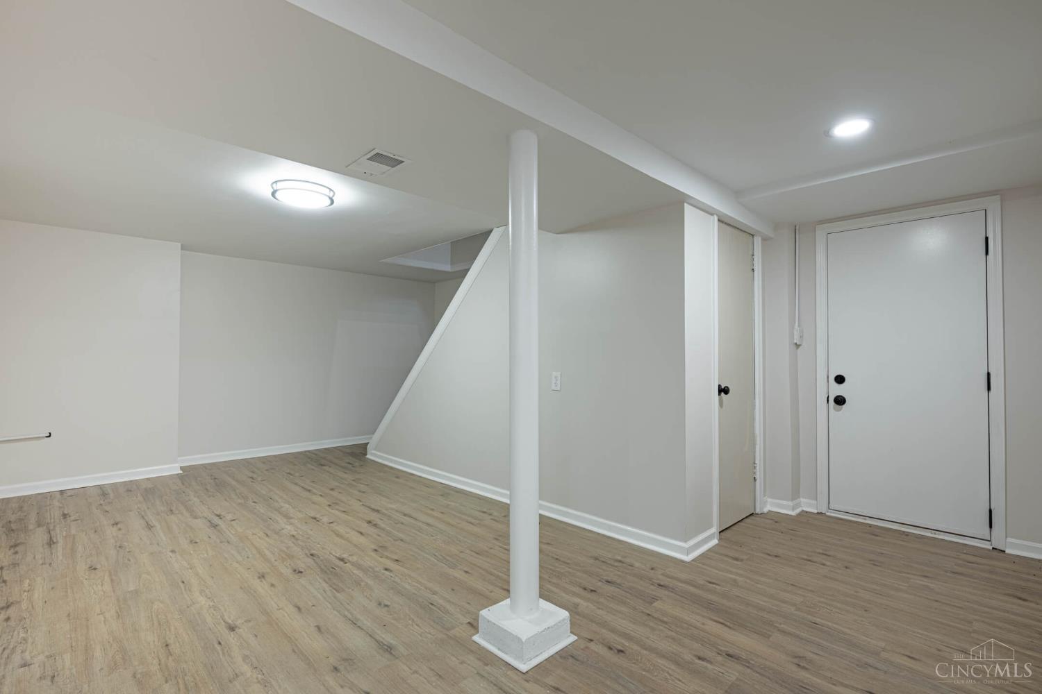 2803 Westbrook Drive