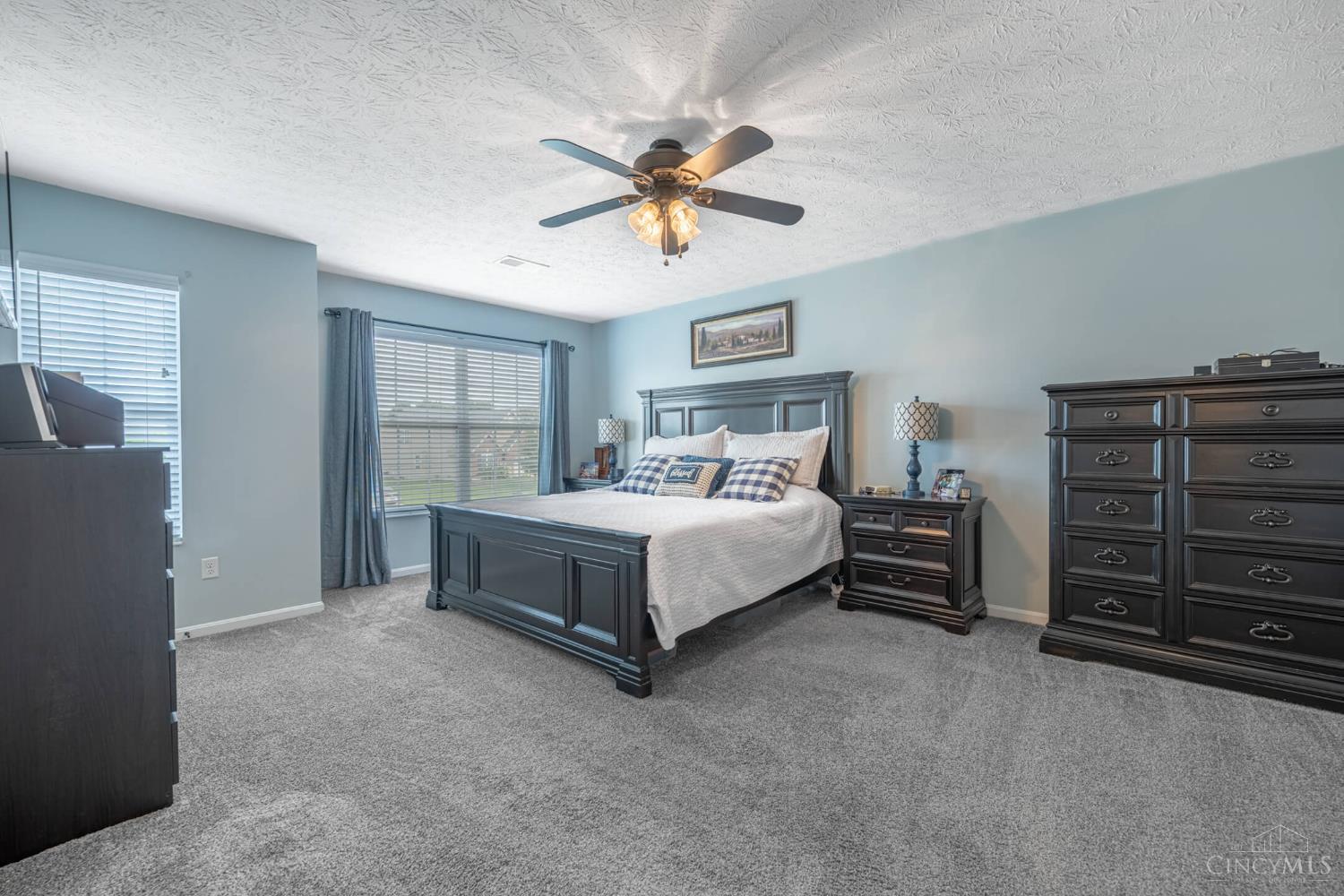 3125 Running Deer Trail