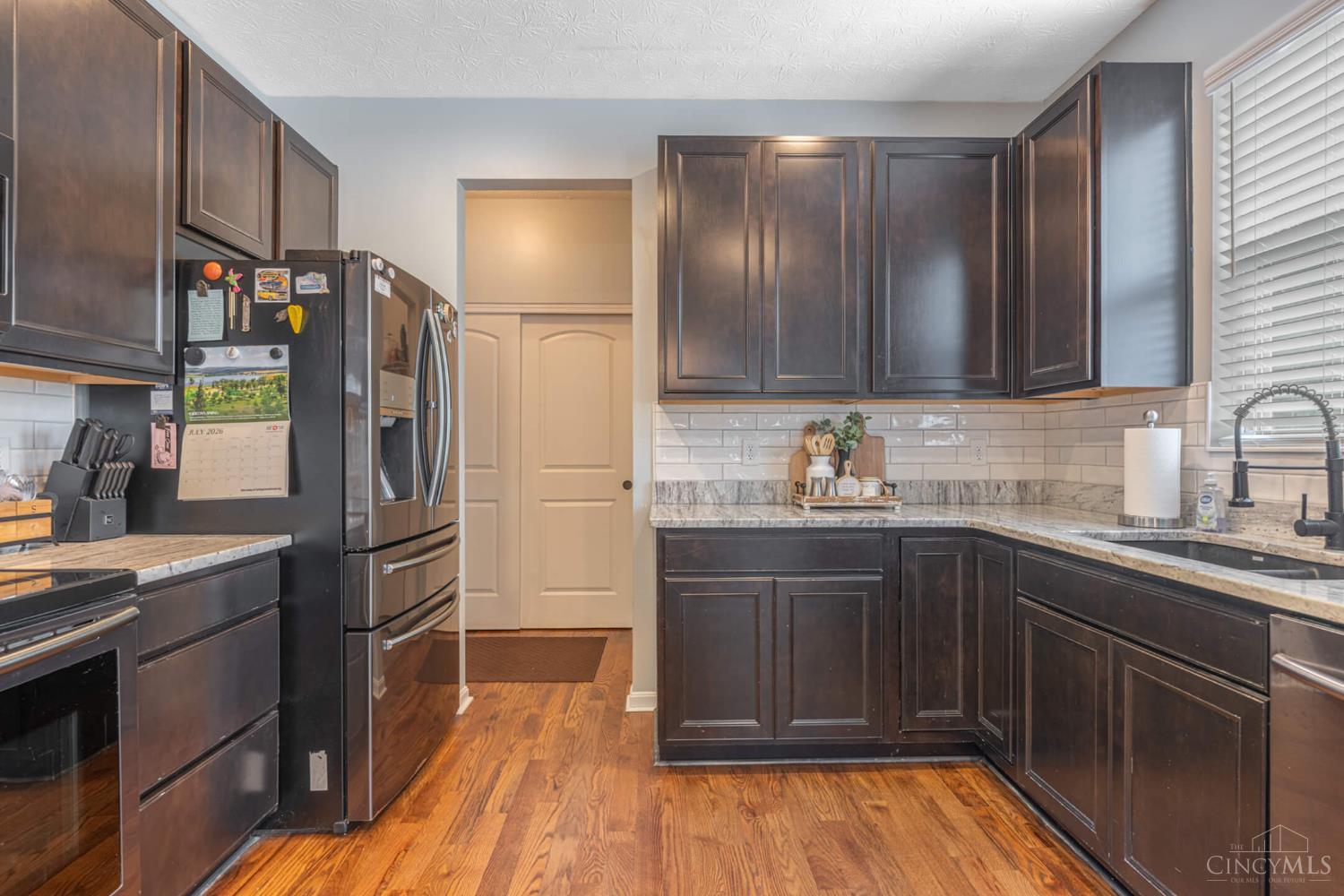 3125 Running Deer Trail