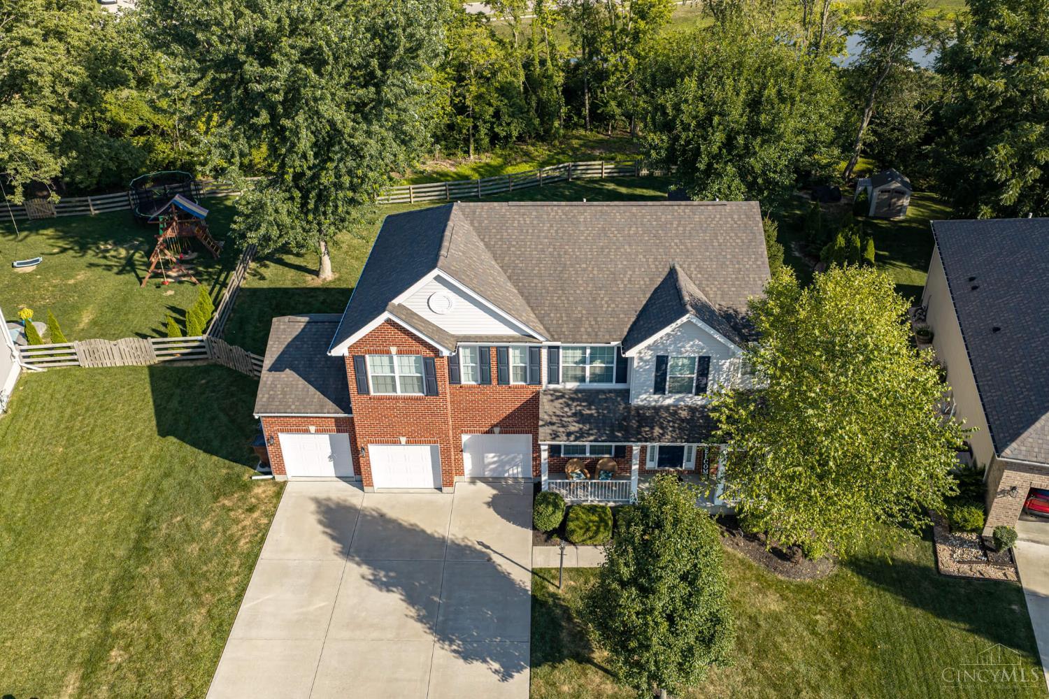 3125 Running Deer Trail