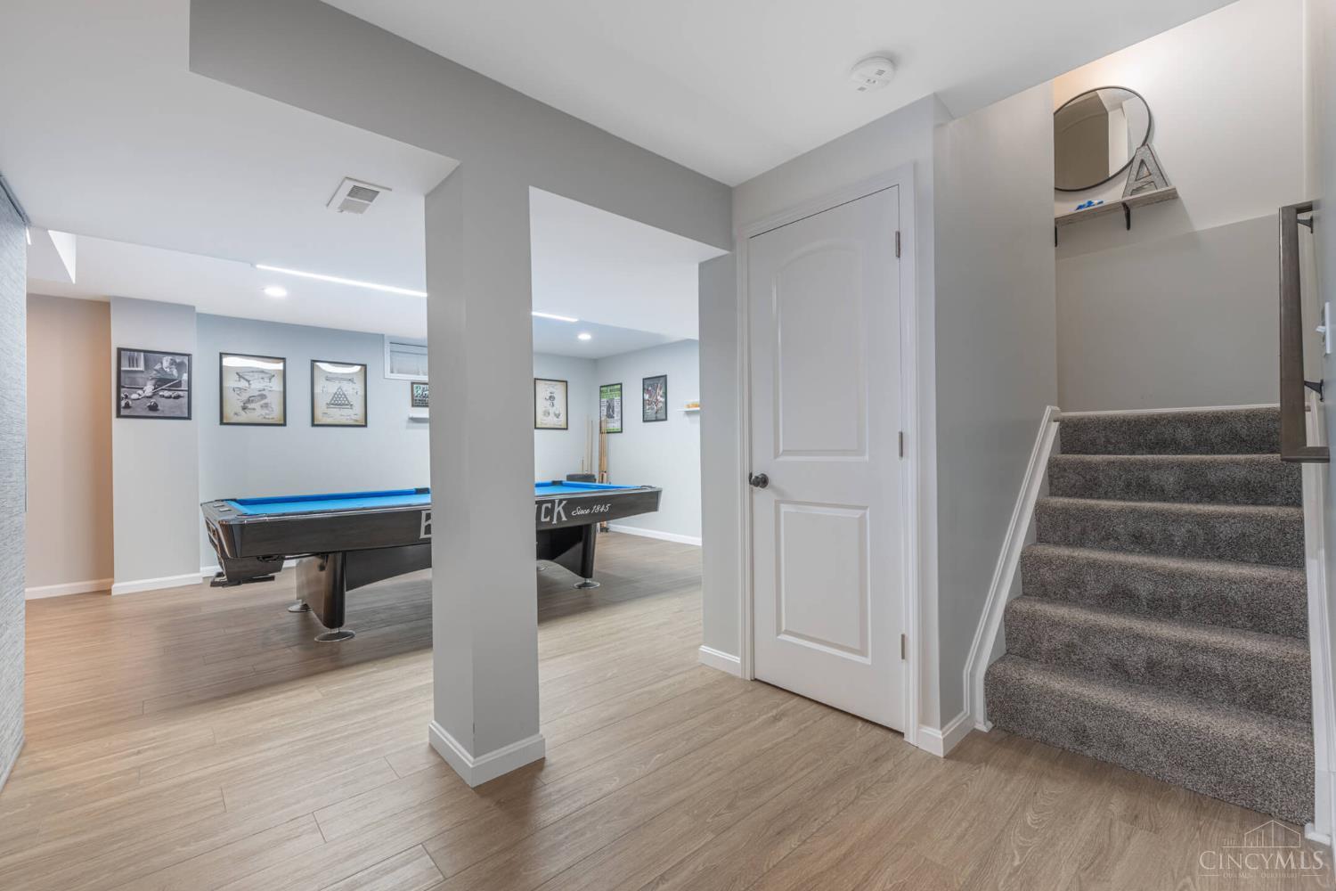 3125 Running Deer Trail