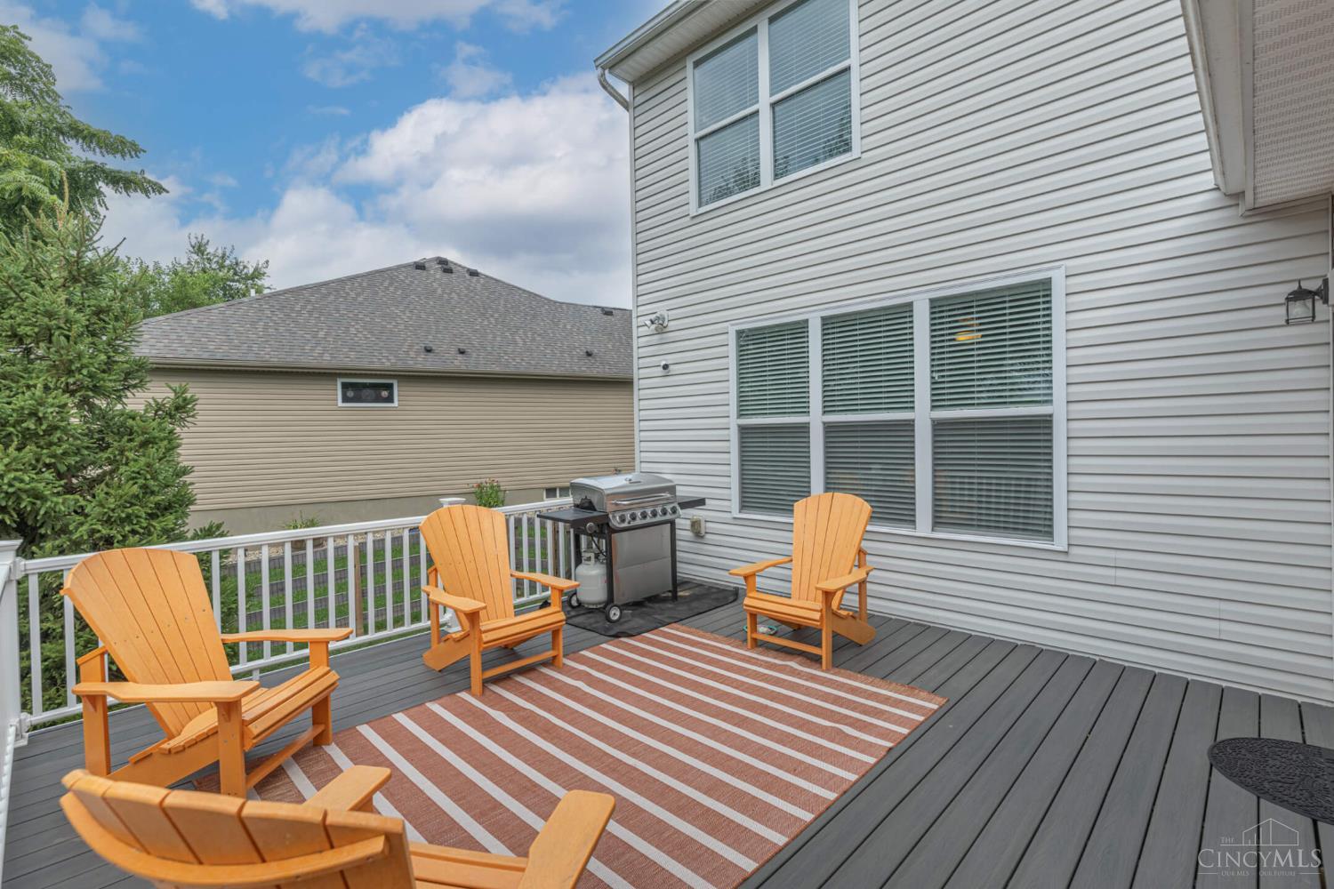 3125 Running Deer Trail