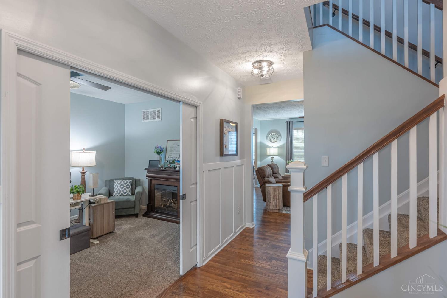 3125 Running Deer Trail