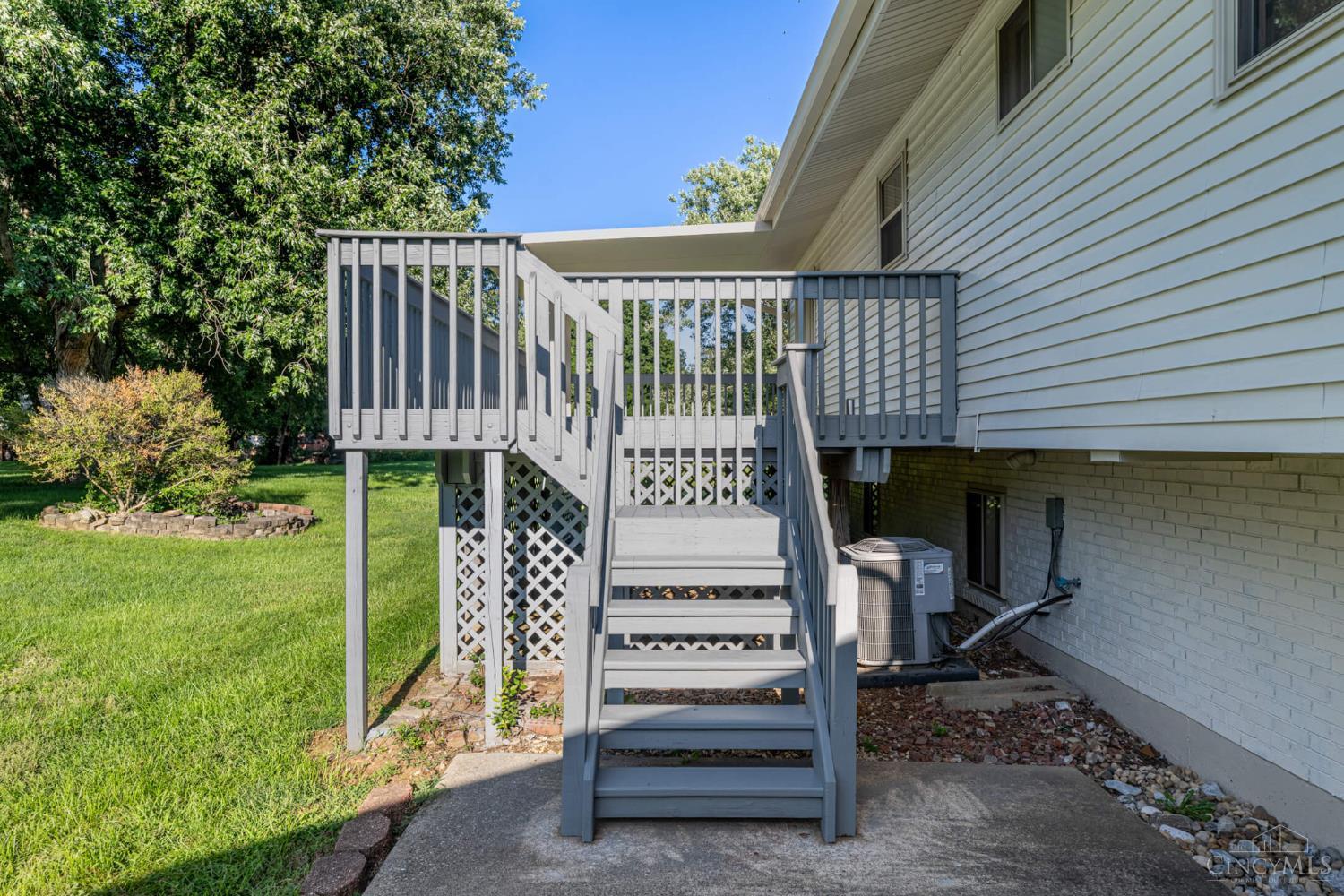8249 Lakenoll Court