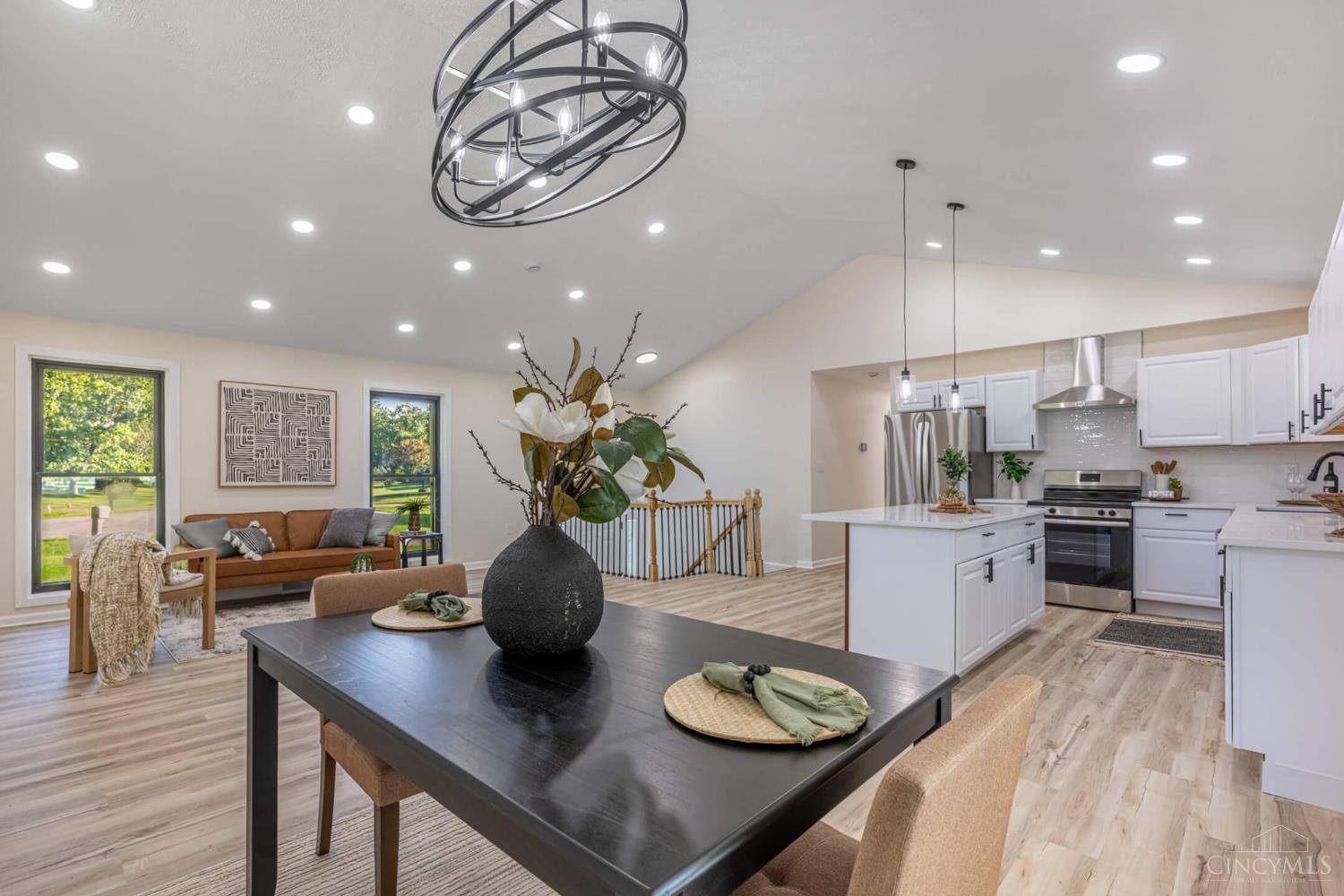 8249 Lakenoll Court