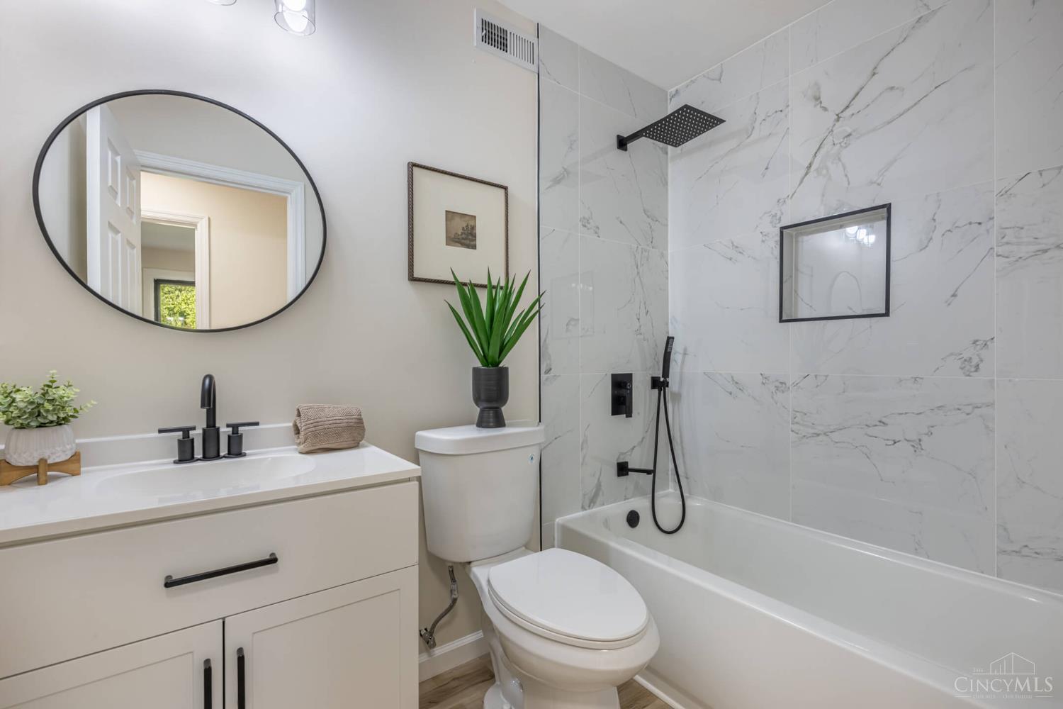 8249 Lakenoll Court