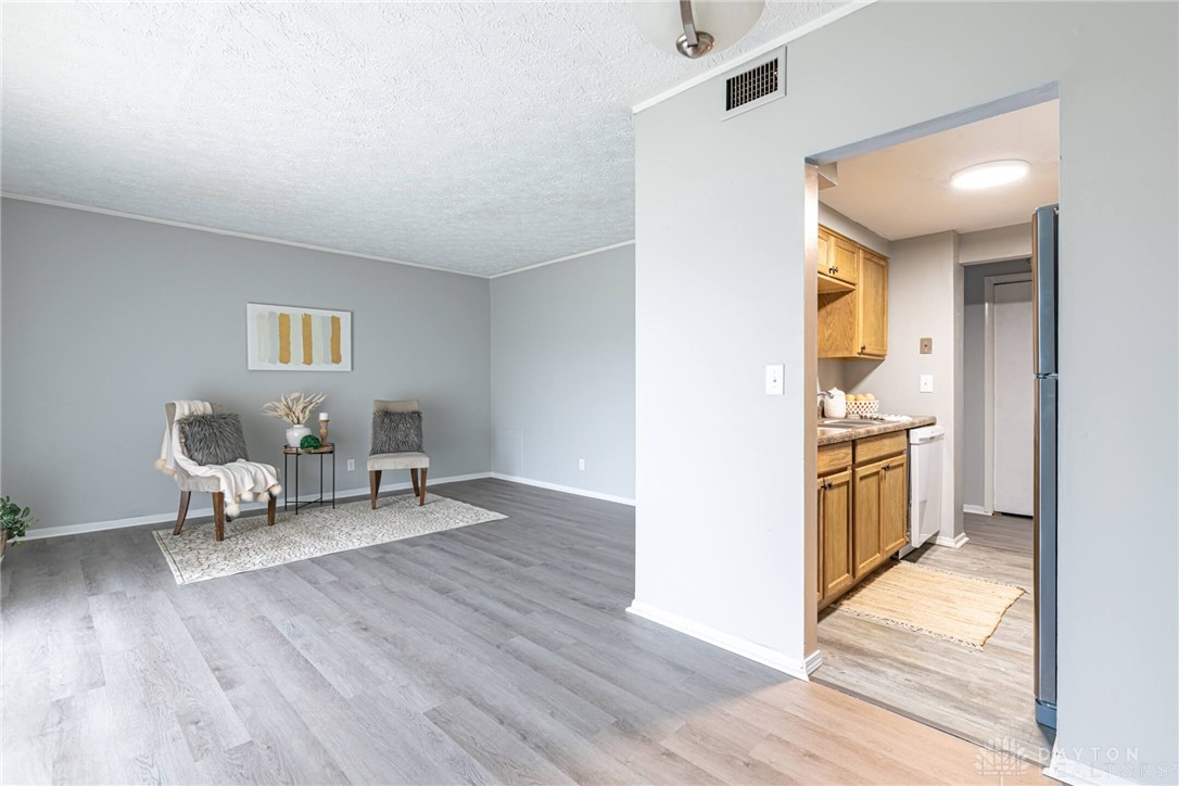 1102 Arrowhead Crossing B