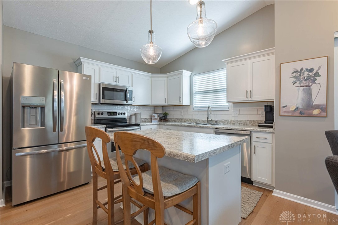 1604 Ashbury Court