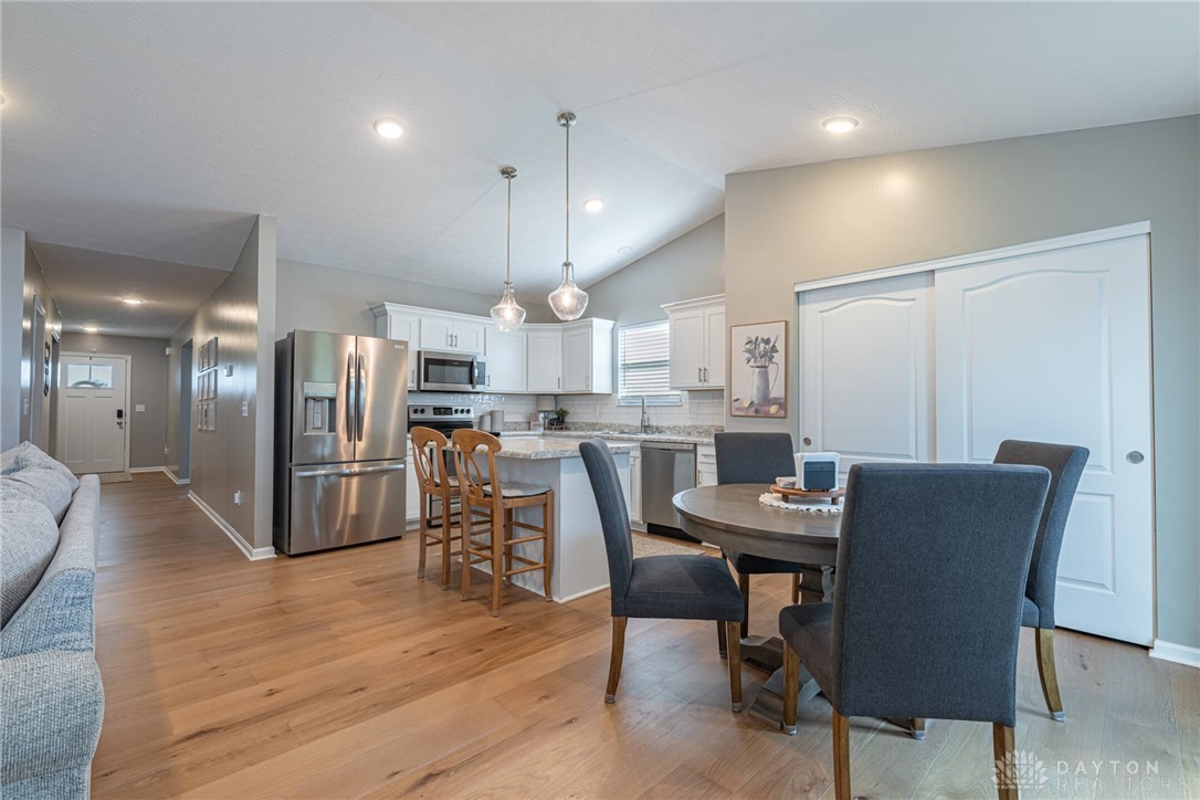 1604 Ashbury Court