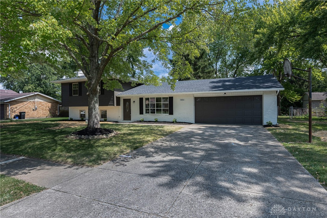 5556 Chateau Way