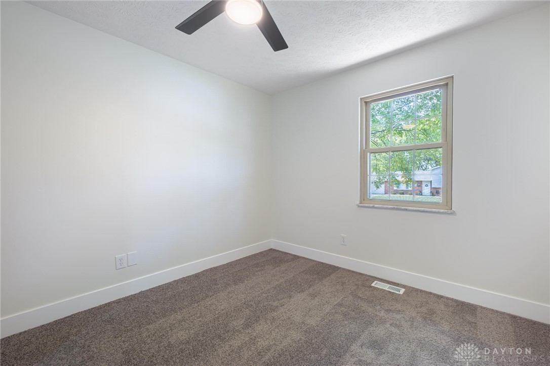 5556 Chateau Way