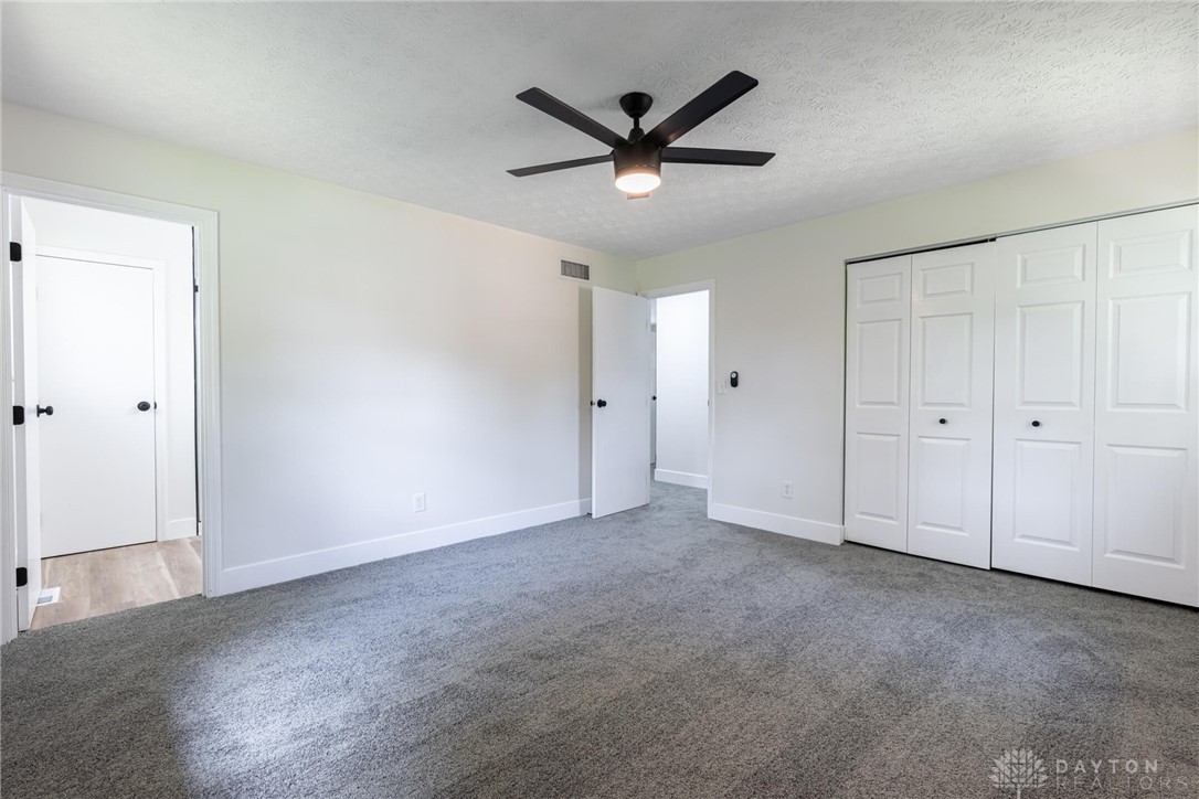 5556 Chateau Way