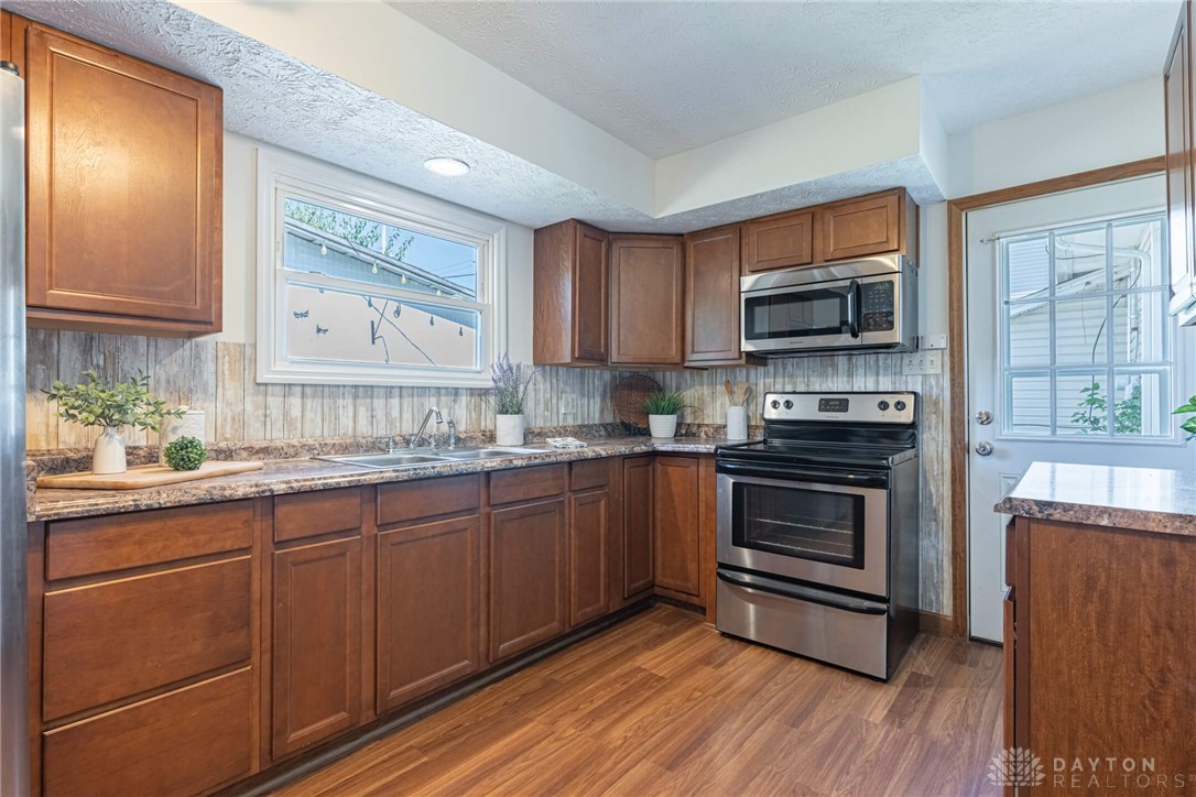 320 E 3rd Street