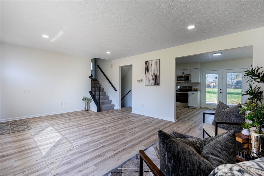 5744 Lake Circle Drive