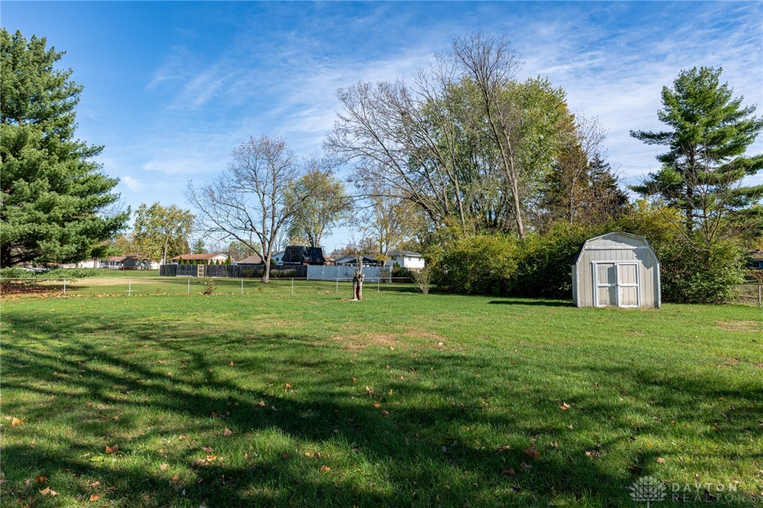 5744 Lake Circle Drive