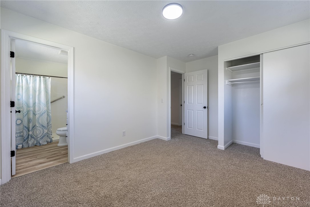 5744 Lake Circle Drive