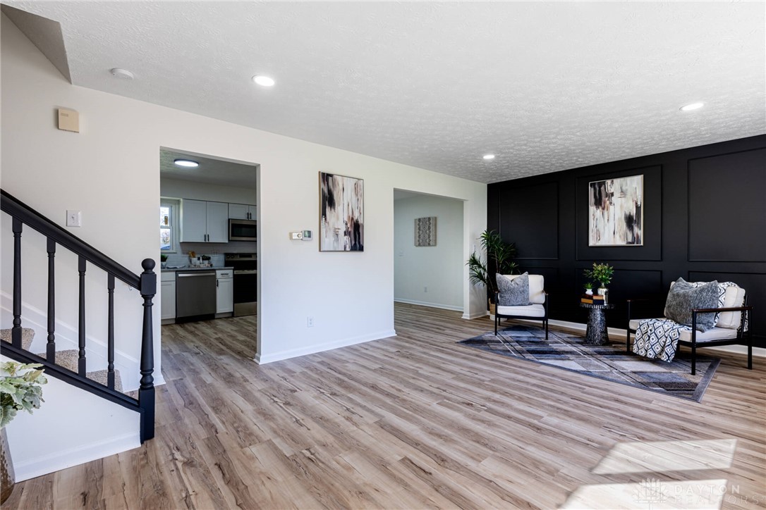 5744 Lake Circle Drive