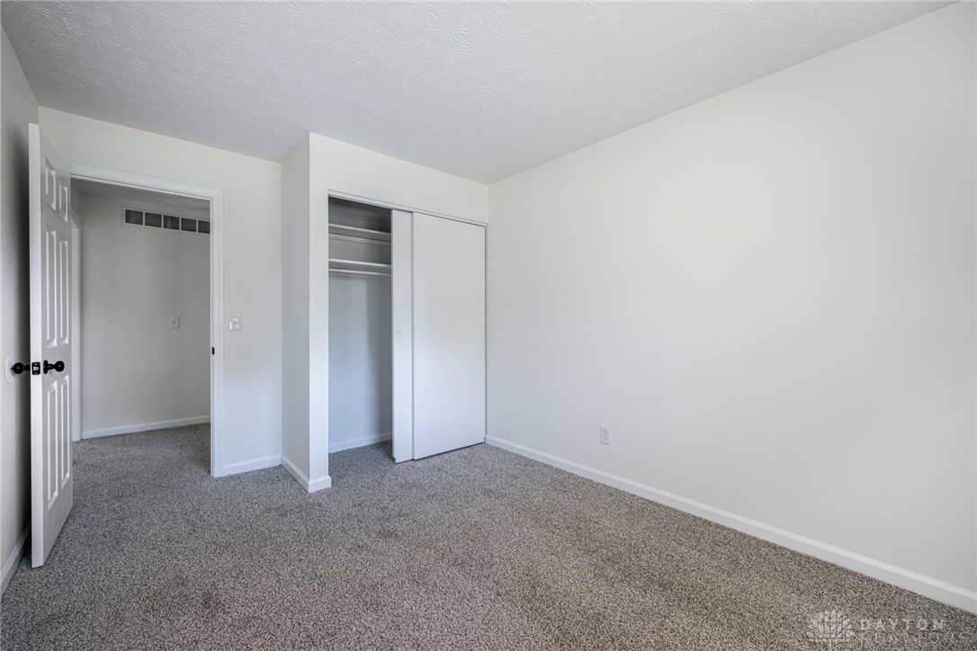 5744 Lake Circle Drive