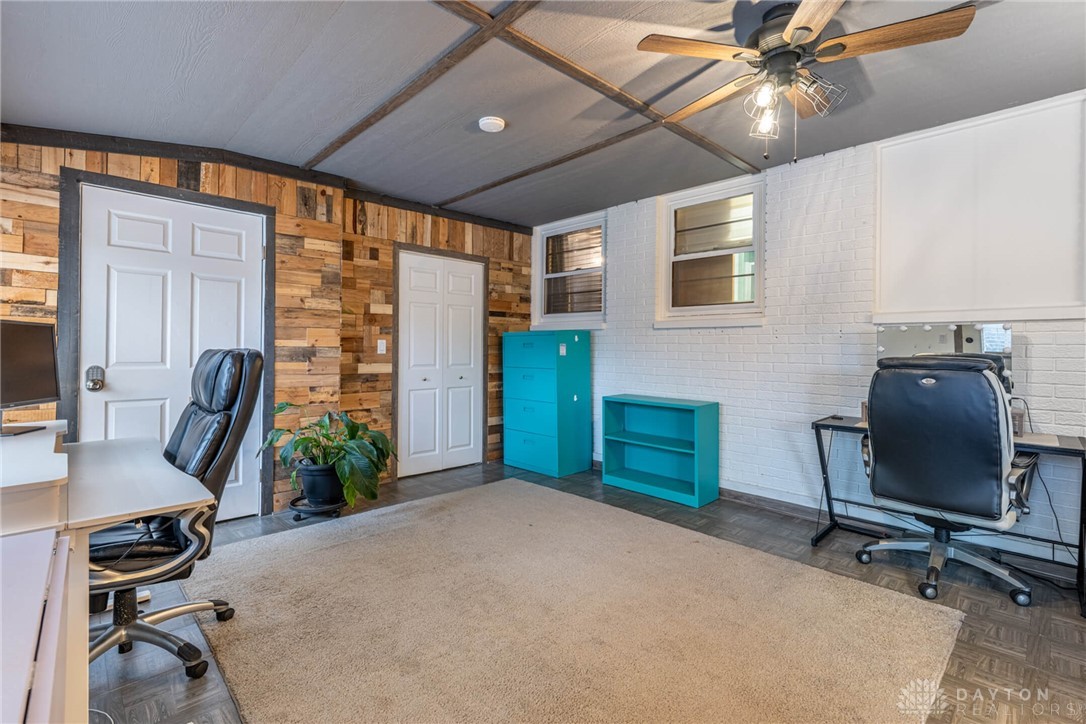 4610 S Dixie Highway