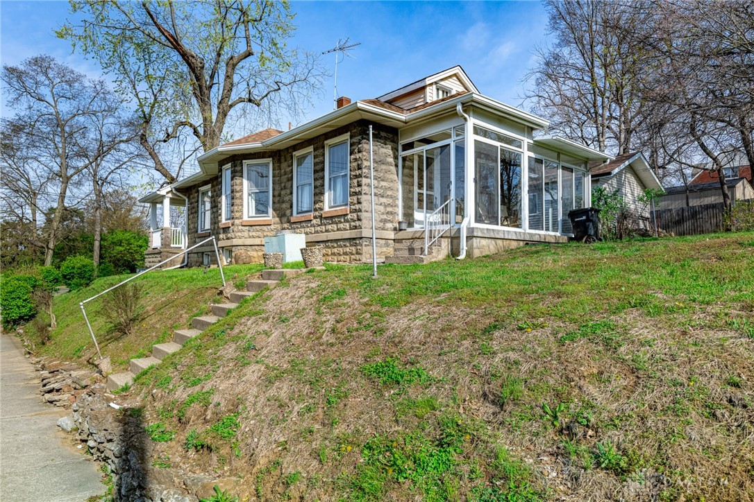 3008 Losantiville Avenue