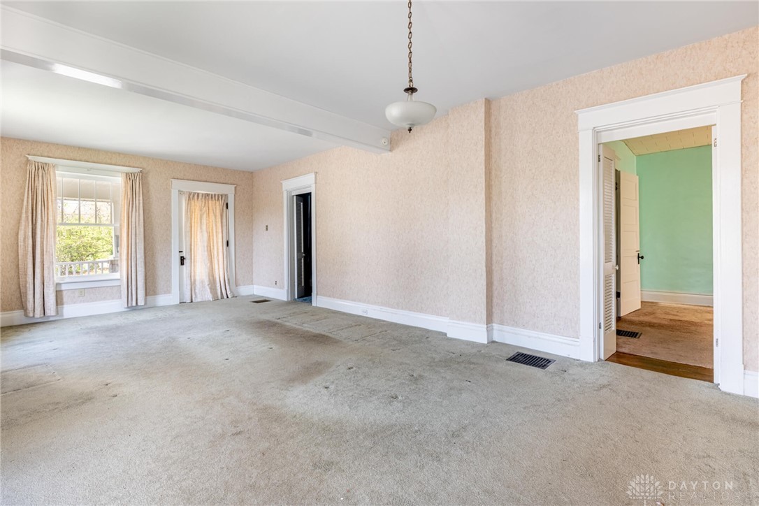 3008 Losantiville Avenue