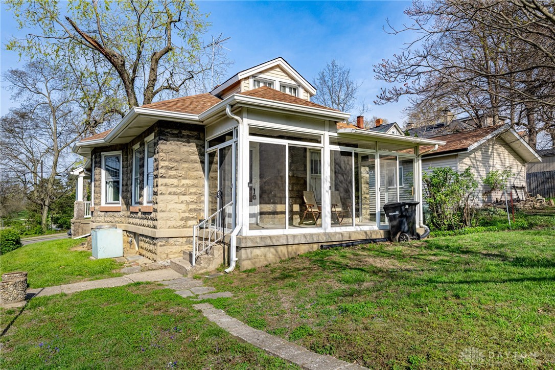 3008 Losantiville Avenue