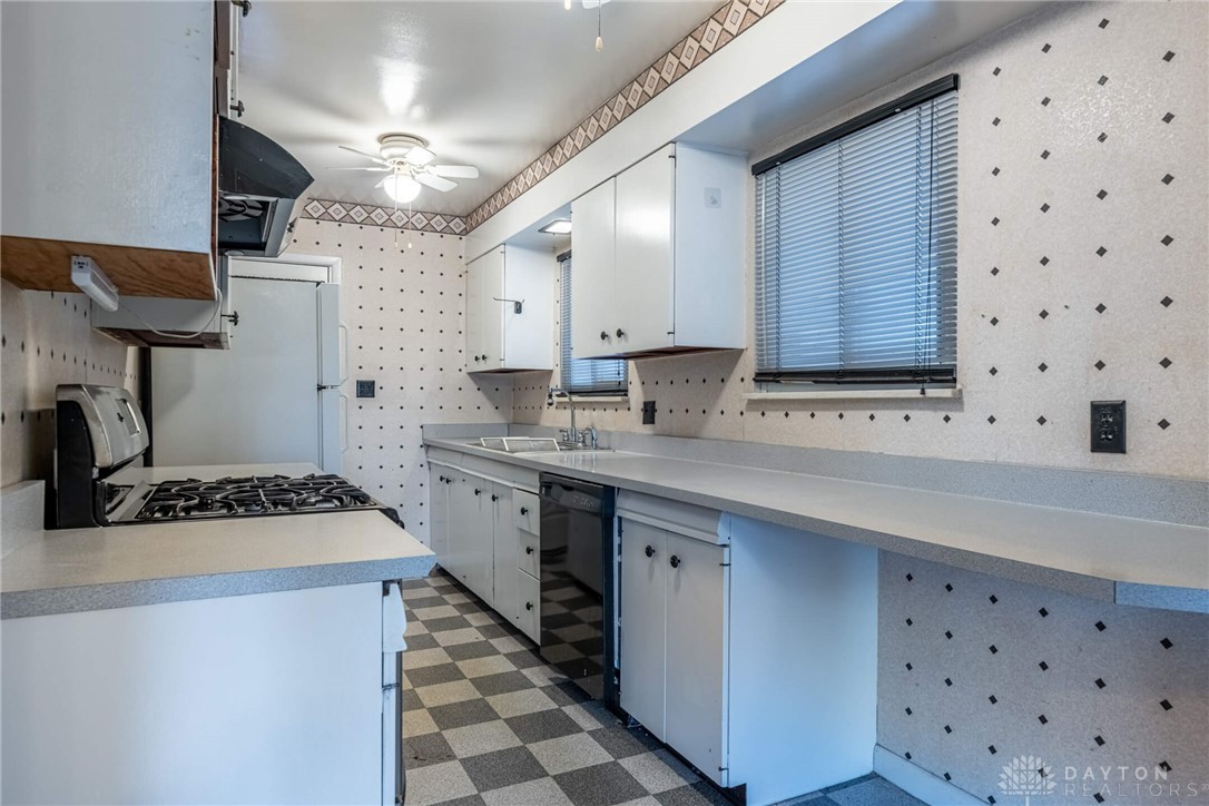 19 Desales Avenue