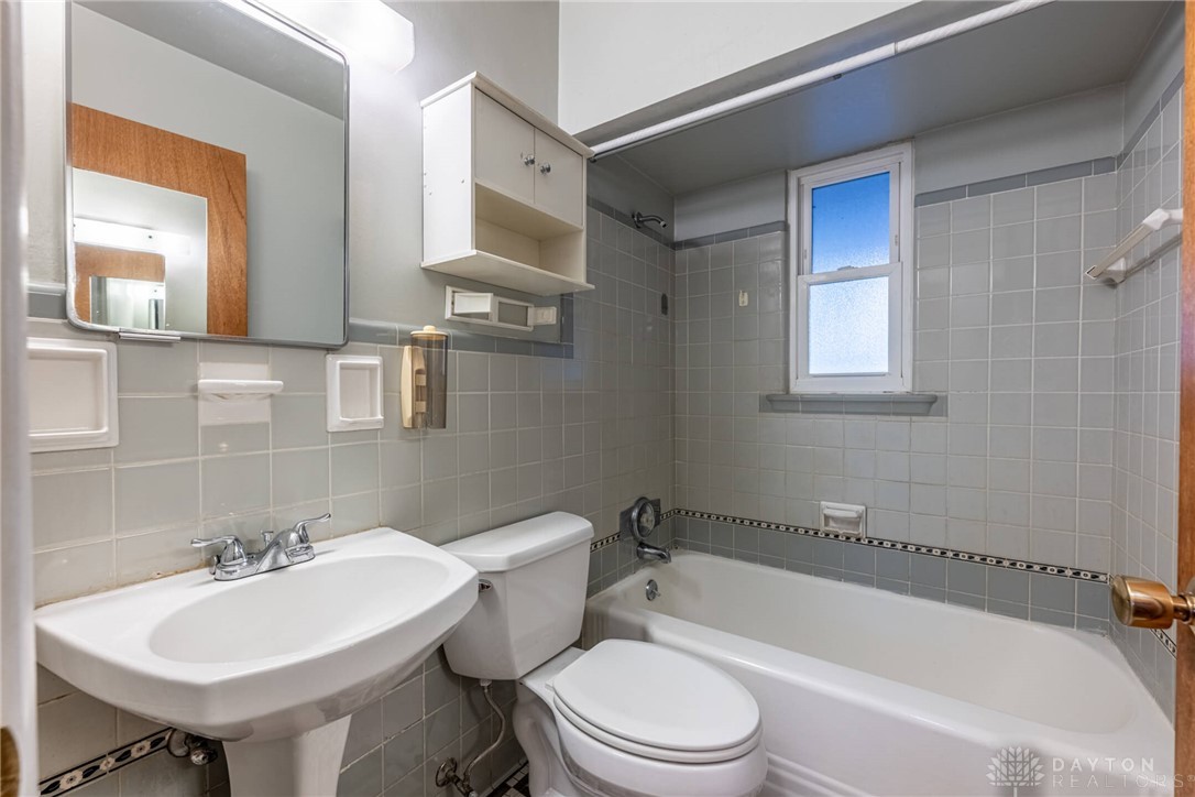 19 Desales Avenue