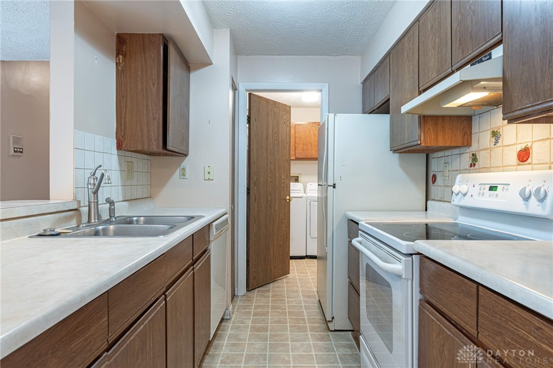 5984 Meadow Creek Drive 5984-7