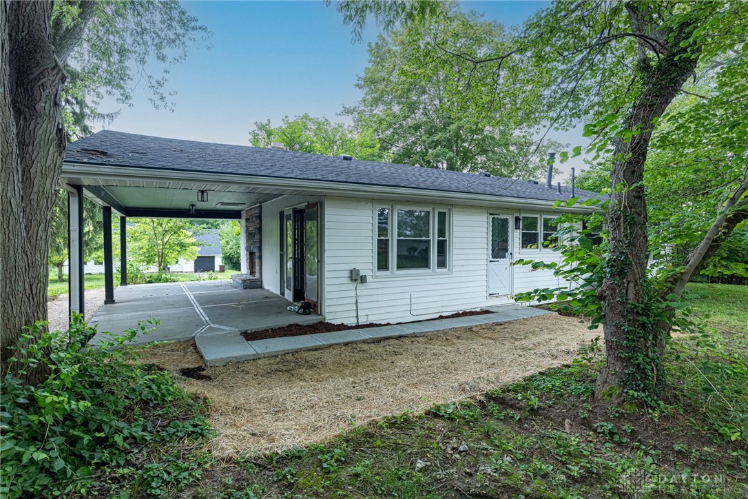 39 E Bryant Avenue