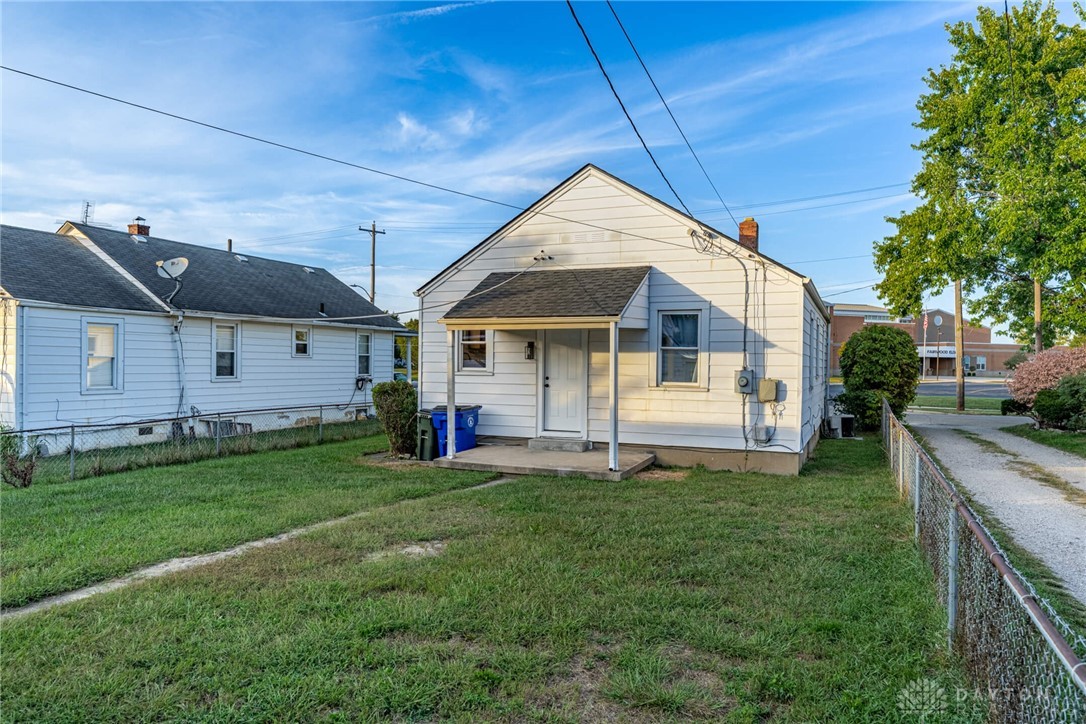1327 Dayton Street