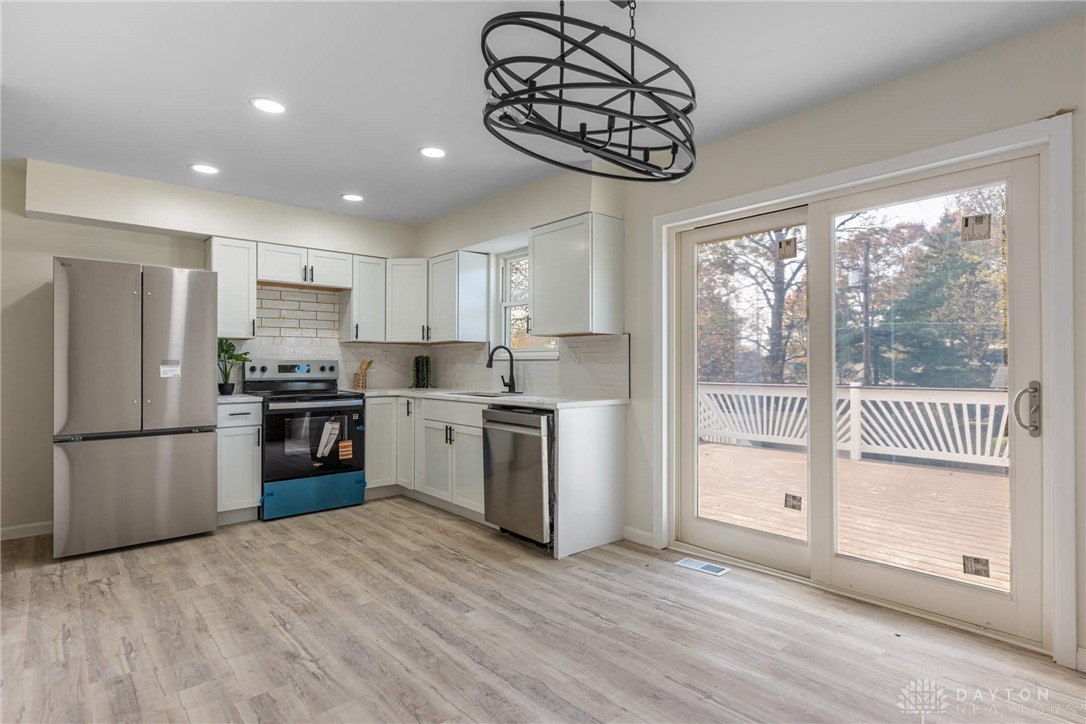 1747 Summithills Drive