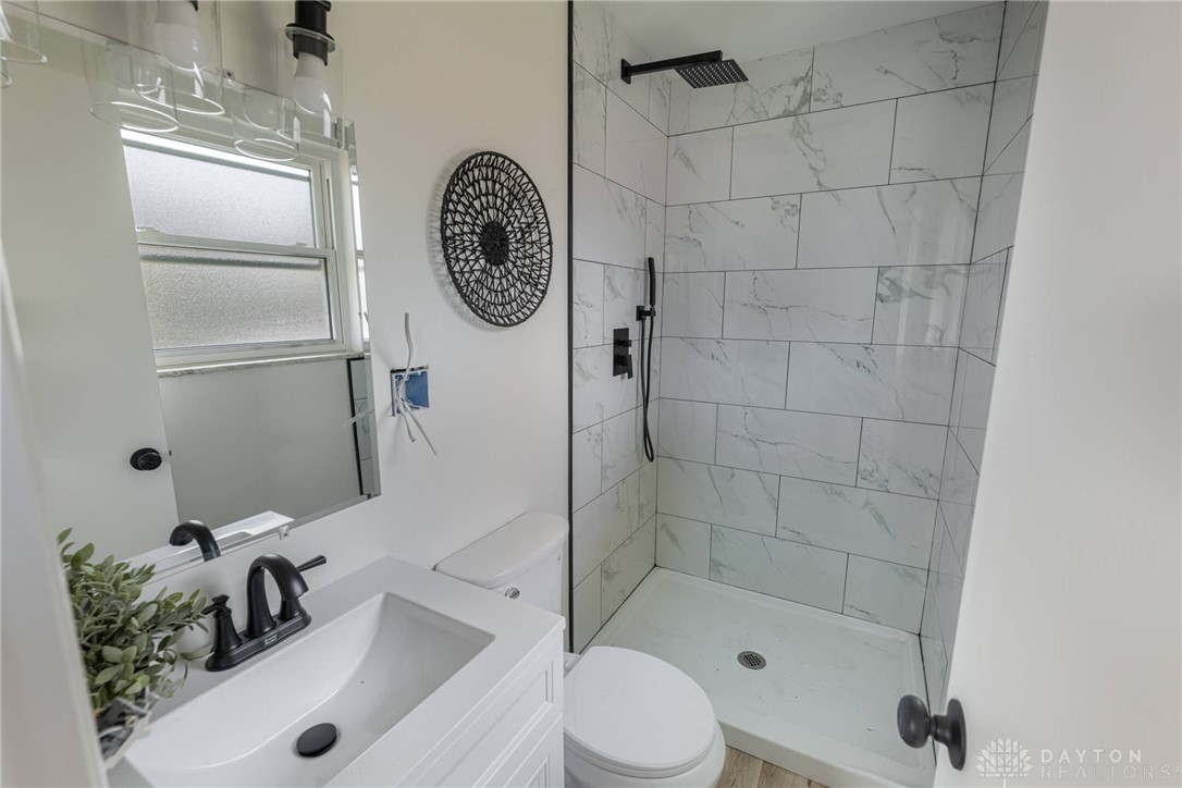 1747 Summithills Drive