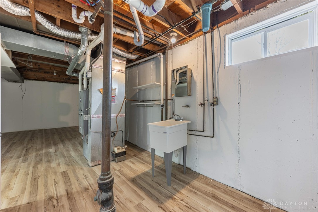 1747 Summithills Drive