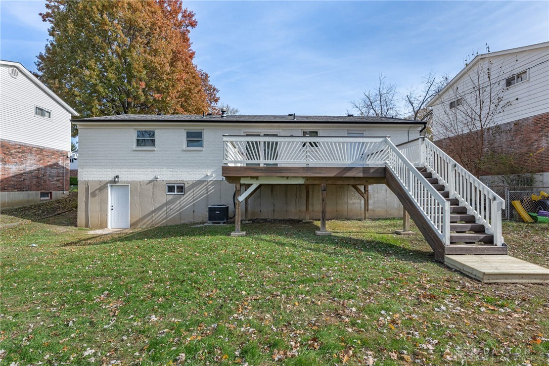 1747 Summithills Drive