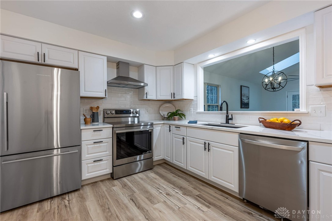 5045 Bristol Court 209