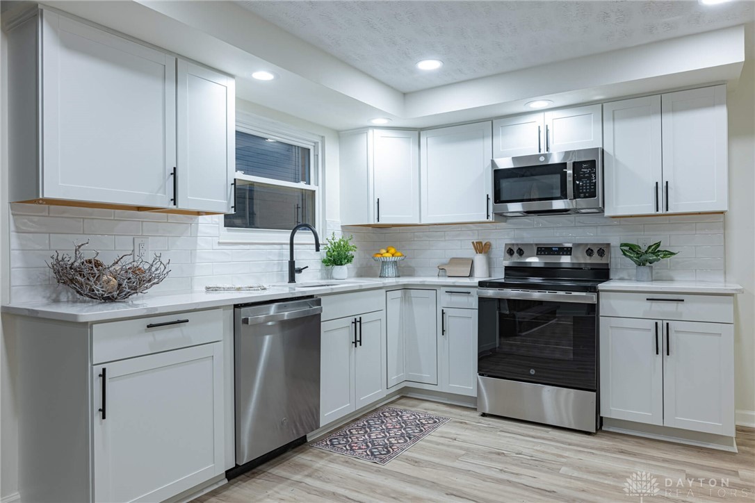 289 Hollywood Boulevard