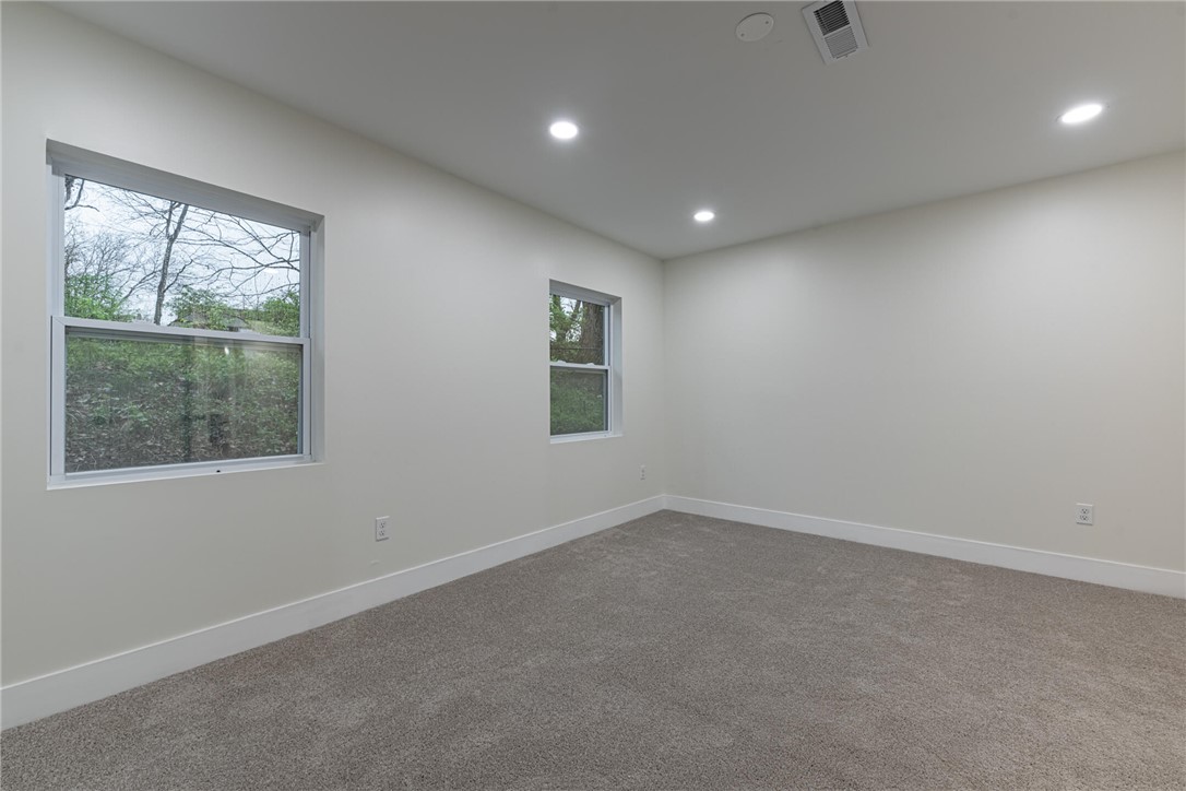 5618 Prentice Street