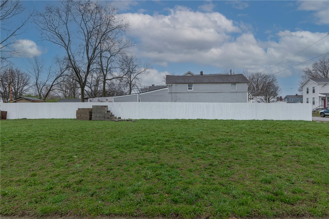 1041 Vine Street