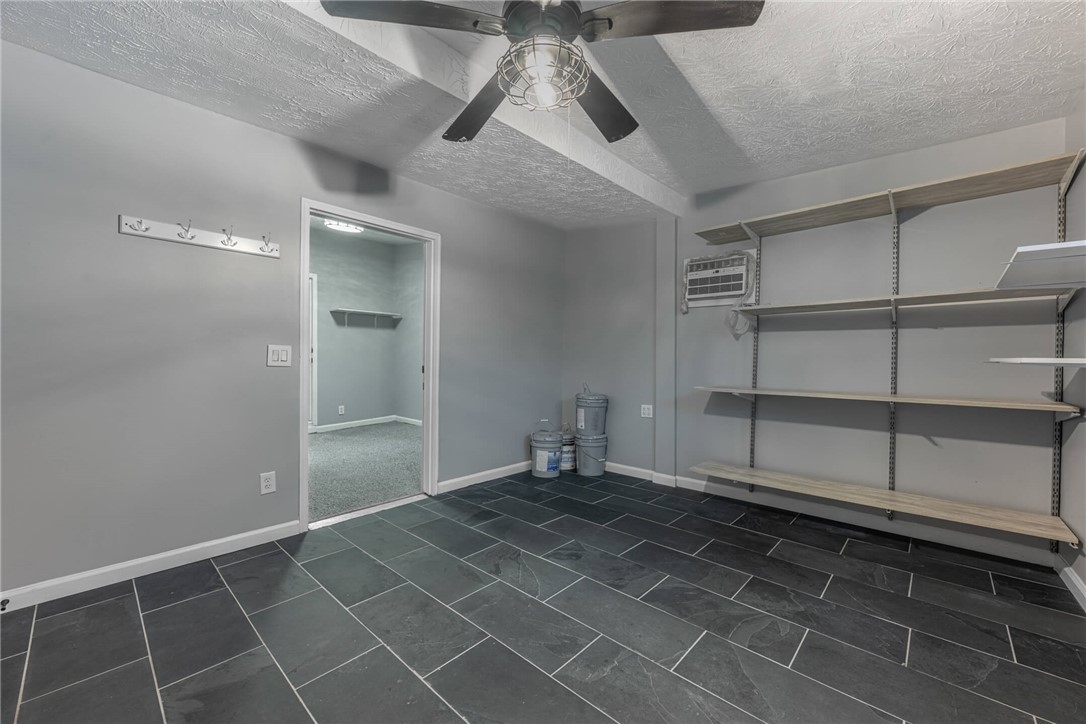 1041 Vine Street